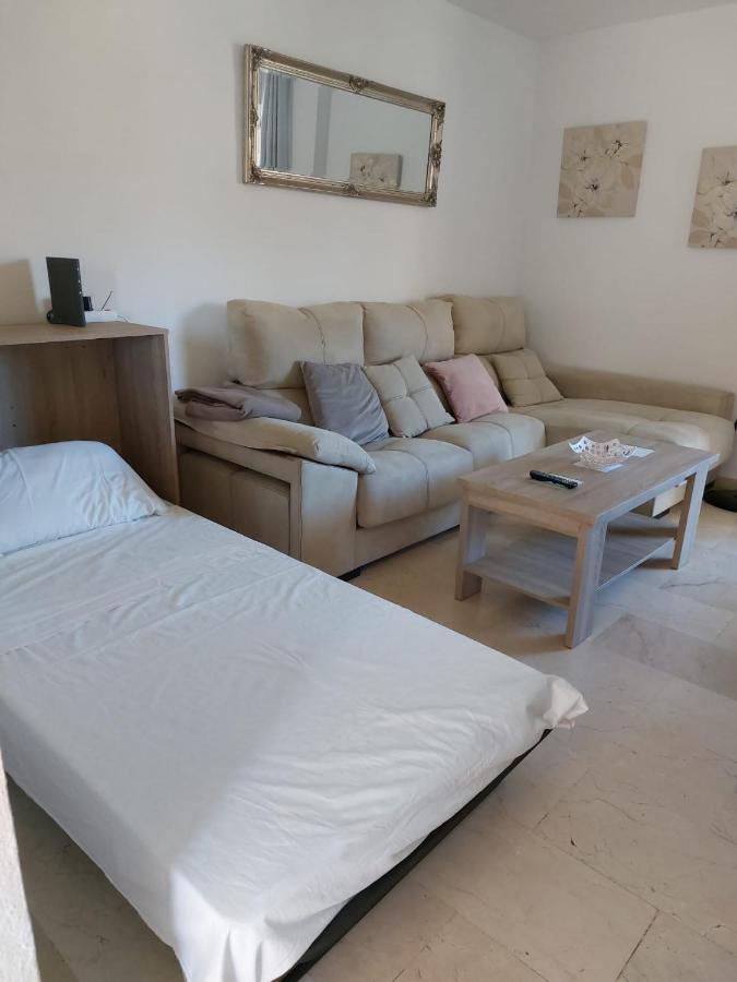 Lovely Apartment In Torremolinos Views Of The Sea, Pool, Terrace, Sofa Bed And Fully Equipped Kitchen 외부 사진