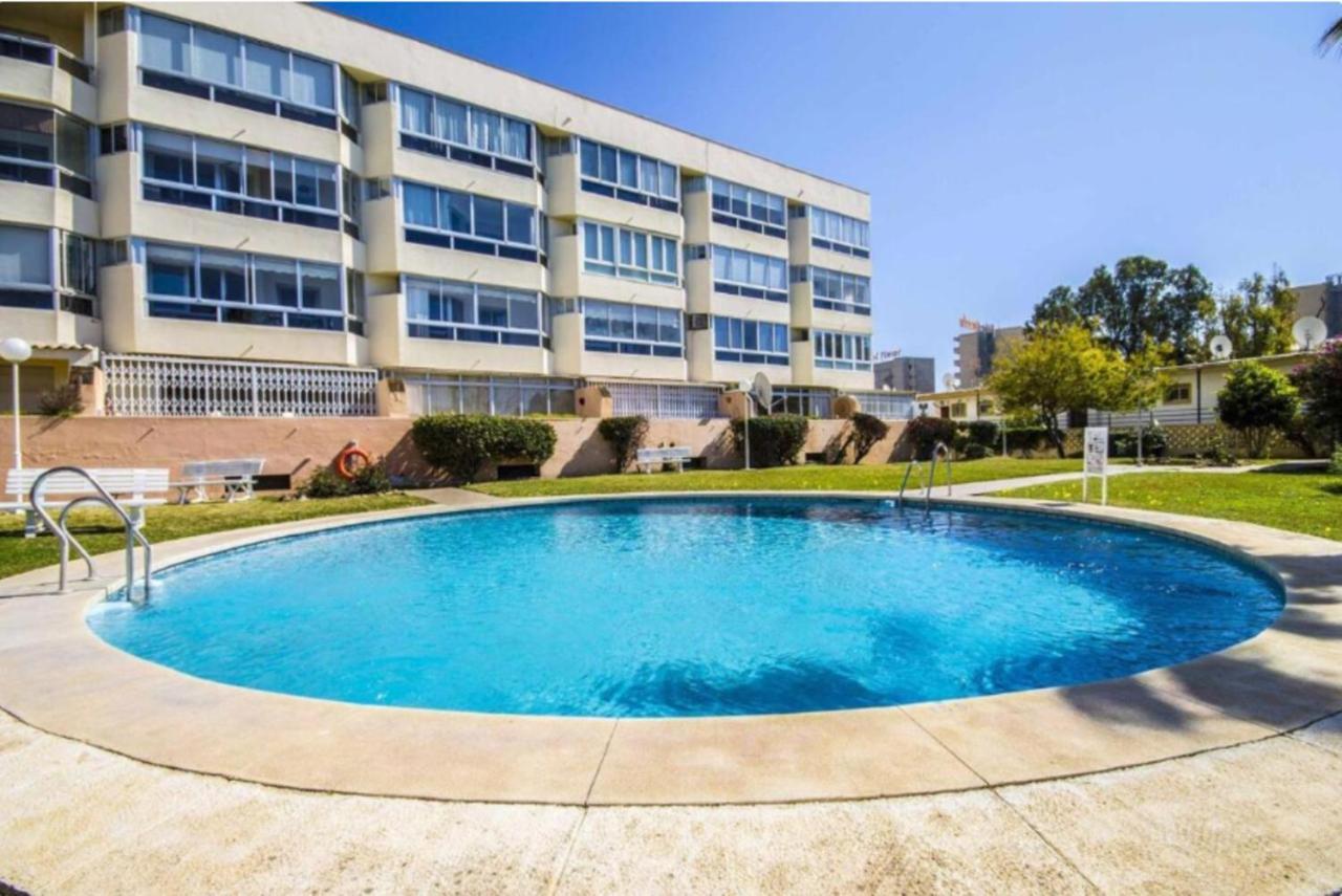 Lovely Apartment In Torremolinos Views Of The Sea, Pool, Terrace, Sofa Bed And Fully Equipped Kitchen 외부 사진